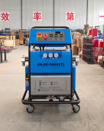噴聚氨酯機器(圖1) 5600(T)噴聚氨酯機器