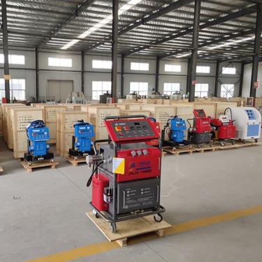 聚氨酯發泡填充 船艙船體保溫(圖2) H5800聚氨酯發泡填充噴涂機